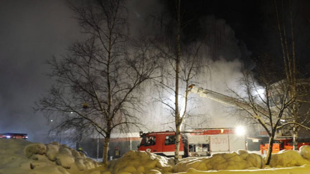 Tavaratalo Hong Kongissa Vantaalla syttyi raju tulipalo 23. joulukuuta 2010. Pelastuslaitoksen mukaan kaikki tavaratalossa olleet ihmiset saatiin evakuoitua eikä kukaan loukkaantunut