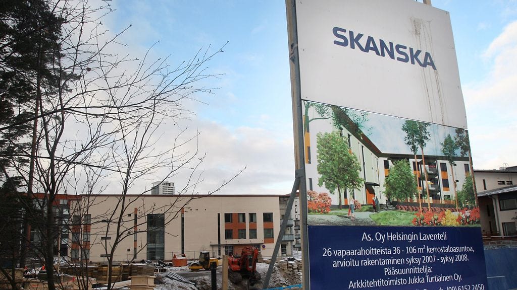 Rakennusyhtiö Skanskan toimitusjohtaja joutuu oikeudessa vastaamaan syytteeseen lahjusrikoksesta.