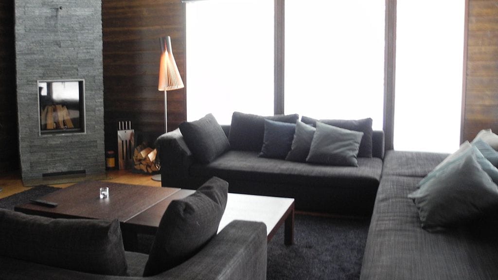 Luksusmökki sisältä.