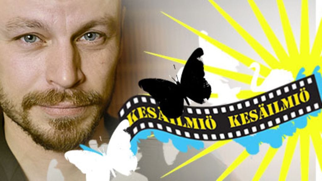 Peter Franzén esittää pääosaa Olli Saarelan ohjaamassa elokuvassa Harjunpää ja pahan pappi. (Kuva: Jolle Onnismaa.)