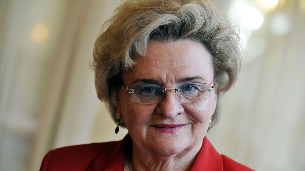 Kirjailija Laila Hirvisaari. Kuva: Lehtikuva