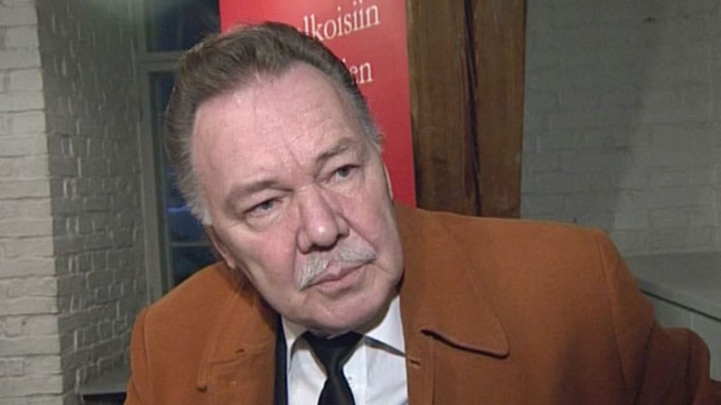 Kari Tapio valmistautumassa Haiti-hyväntekeväisyyskonserttiin tammikuussa 2010.