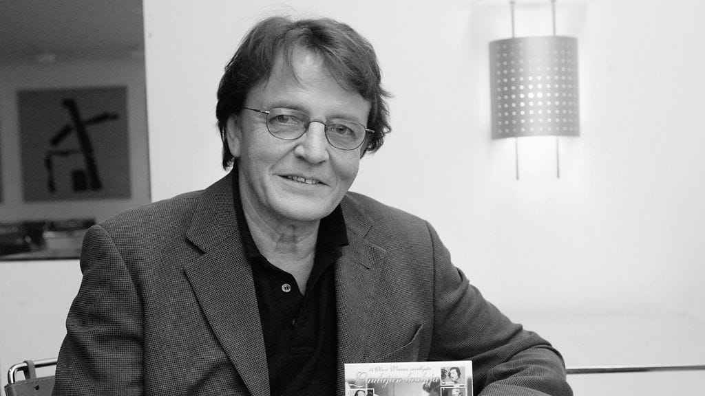 Pauli Virta tulkitsi isänsä lauluja Laulajan lauluja -levyllä.