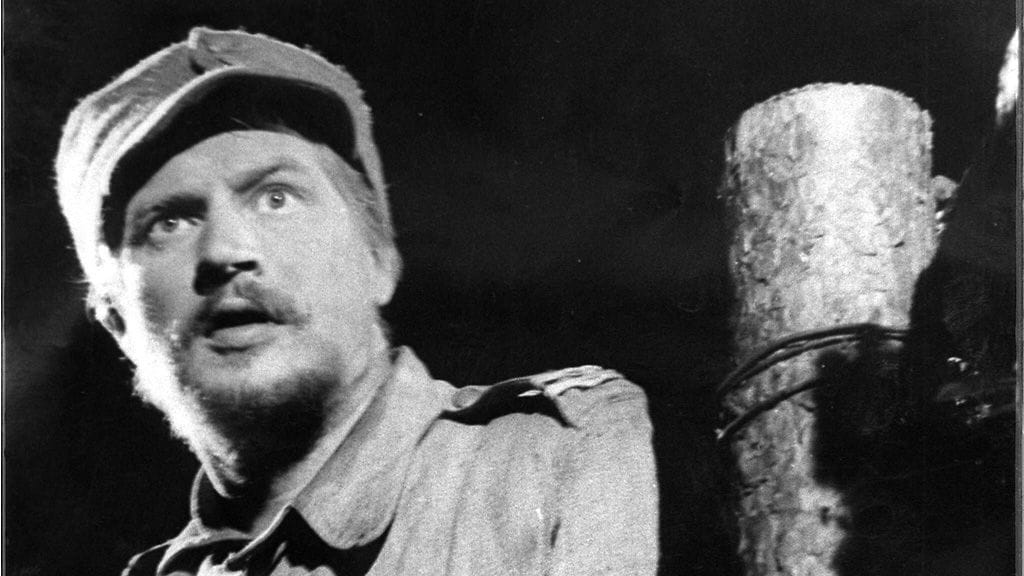 Reino Tolvanen näytteli Antero Rokkaa ensimmäisessä Tuntematon sotilas -filmatisoinnissa.