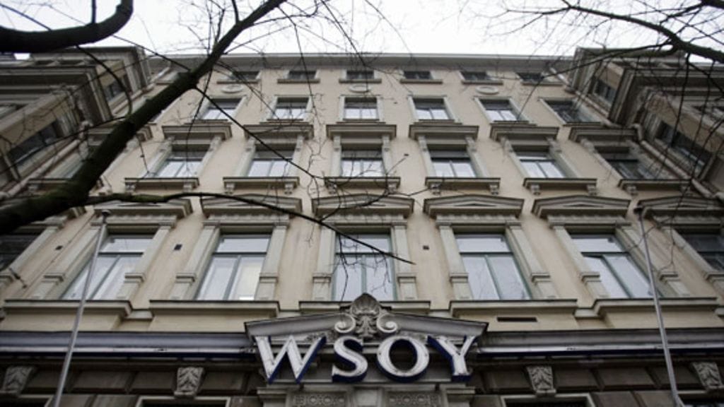 WSOY:n julkisivu Helsingin Bulevardilla. Kuva: Lehtikuva