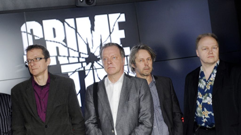 Kirjailijat Markku Ropponen, Matti Rönkä, Harri Nykänen ja Tapani Bagge suomalaisten dekkaristien CrimeTime -osuuskunnan julkistuksessa Helsingissä 1. helmikuuta 2011. Kuva: Lehtikuva