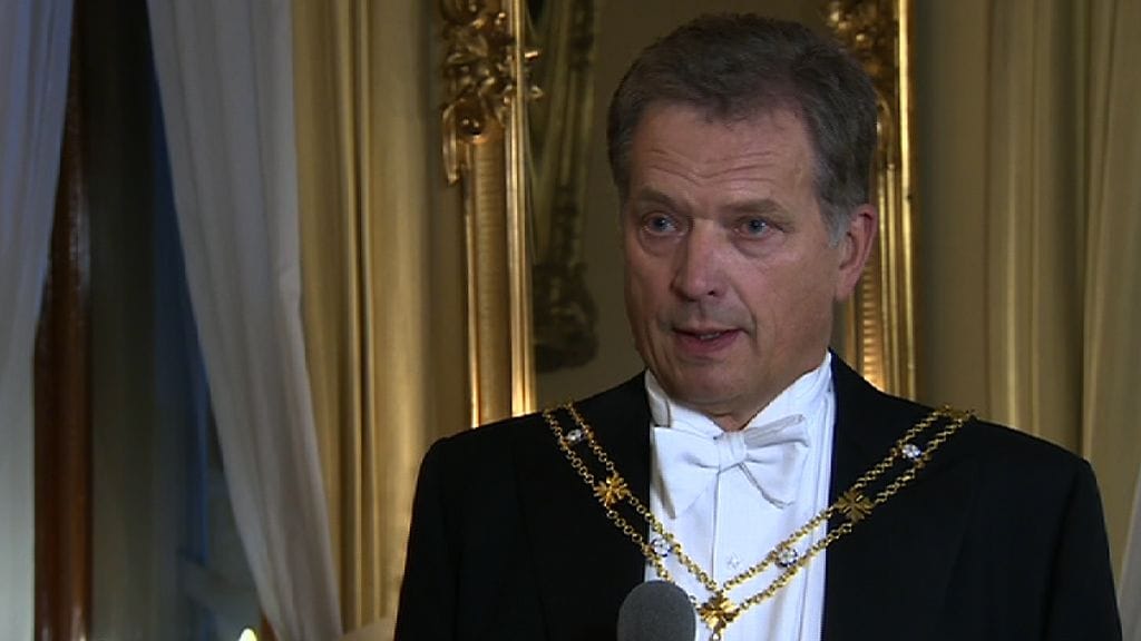 Palkkio laskee nykyisestä 160 000 eurosta 126 000 euroon.