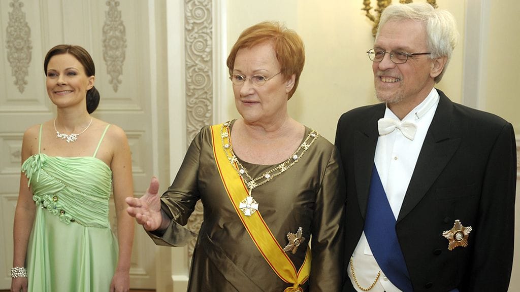 Tarja Halonen, Pentti Arajärvi sekä Anna Halonen.