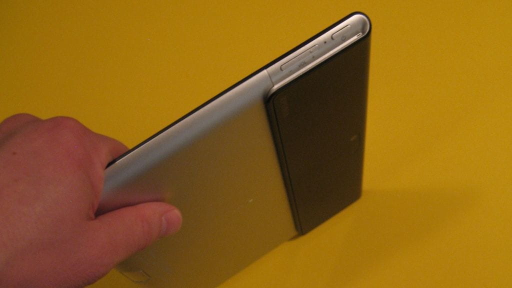 Xperia Tablet S -tabletkone.