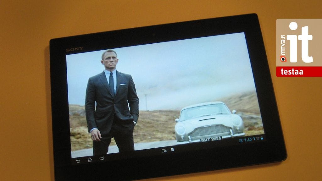 Xperia Tablet S -tabletkone on Sonyn tuore ase tabletmarkkinoilla. Valmistaja painottaa etenkin laitteen viihdeominaisuuksia.
