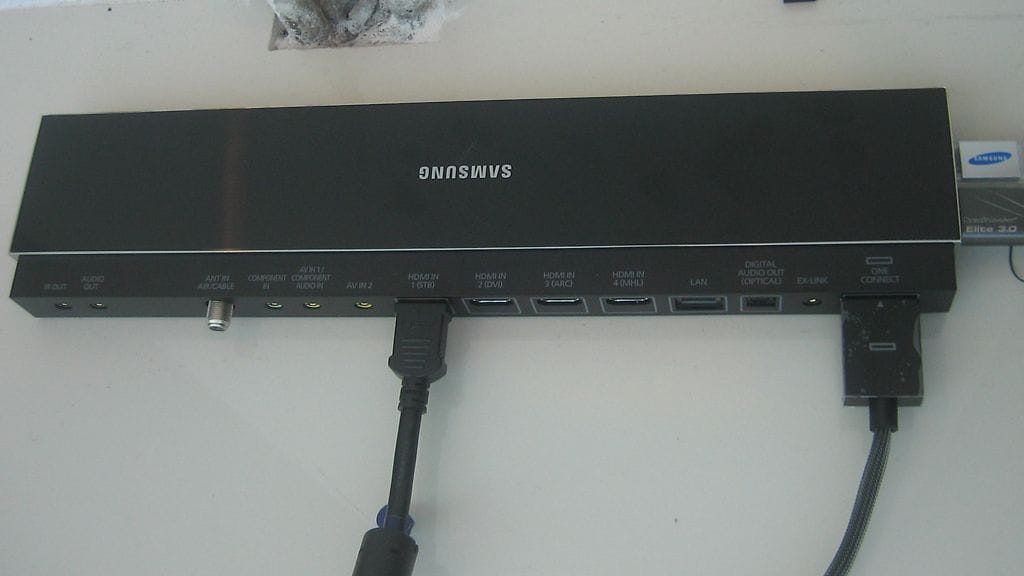 Samsung 85-tuumainen 4K UHD-TV -liitäntäboksi