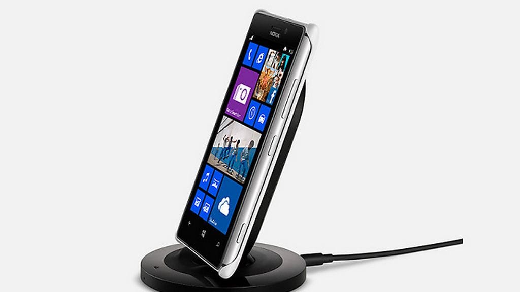Nokia Lumia 925:n design ja ominaisuudet ovat keränneet tuoreeltaan kiitosta, mutta Windows Phone -käyttöjärjestelmä saa kritiikkiä.