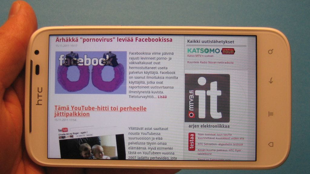 HTC Sensation XL. Kuva: Jari Heikkilä