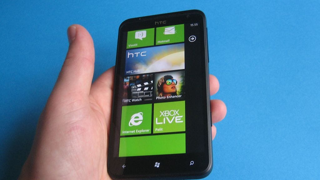 HTC Titan Windows Phone 7, Mango. Kuva: Jari Heikkilä