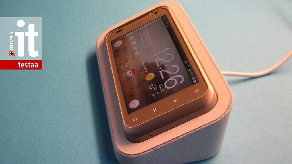HTC Rhyme Androidpuhelin. Kuva: Jari Heikkilä