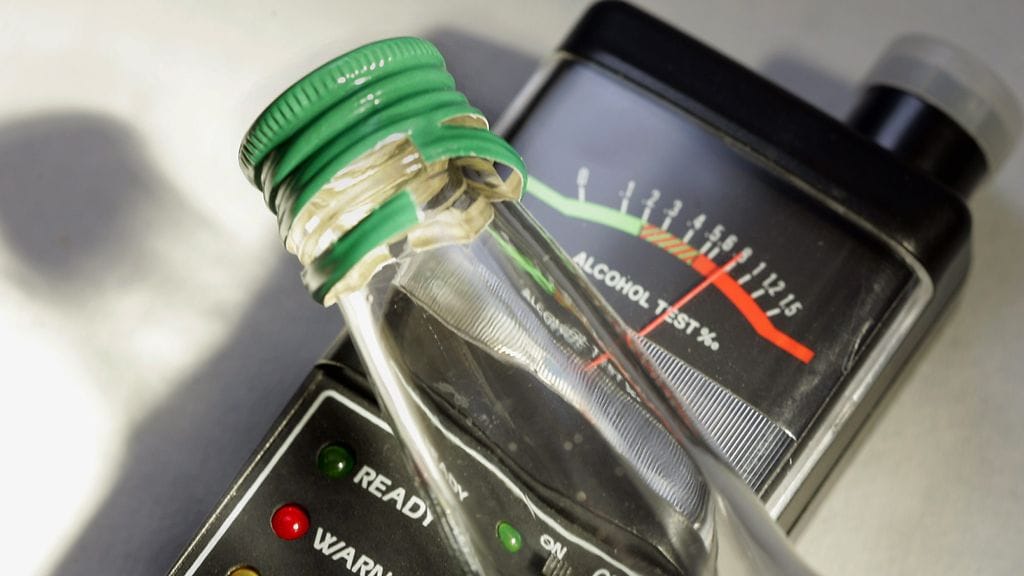 Kuorma-autoa kuljettanut oululainen 55- vuotias mies puhalsi poliisin alkometriin yli 1,5 promillen lukeman.