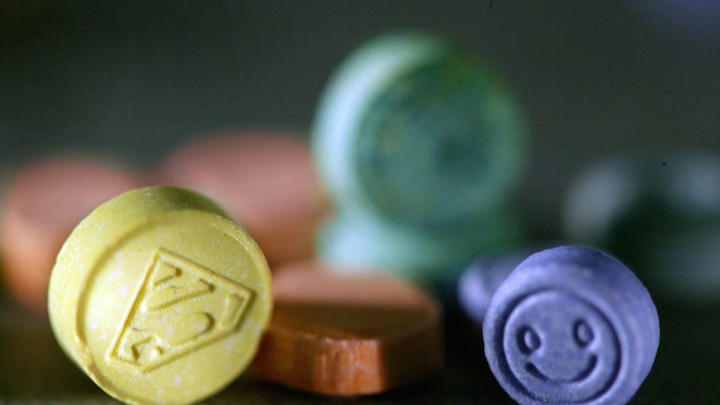 Huumeiden katukauppa-arvo on poliisin arvion mukaan useita kymmeniä tuhansia euroja. Kuvituskuva.