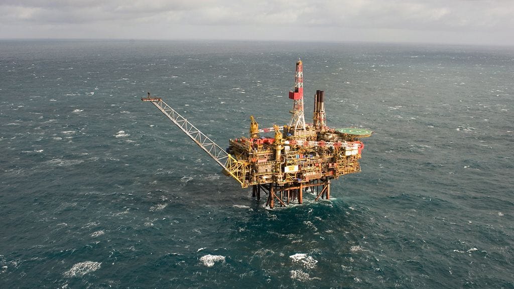 Pohjanmeren Brent-öljylaadun hinta liikkui tiistaina 37,64 dollarissa tynnyriltä.