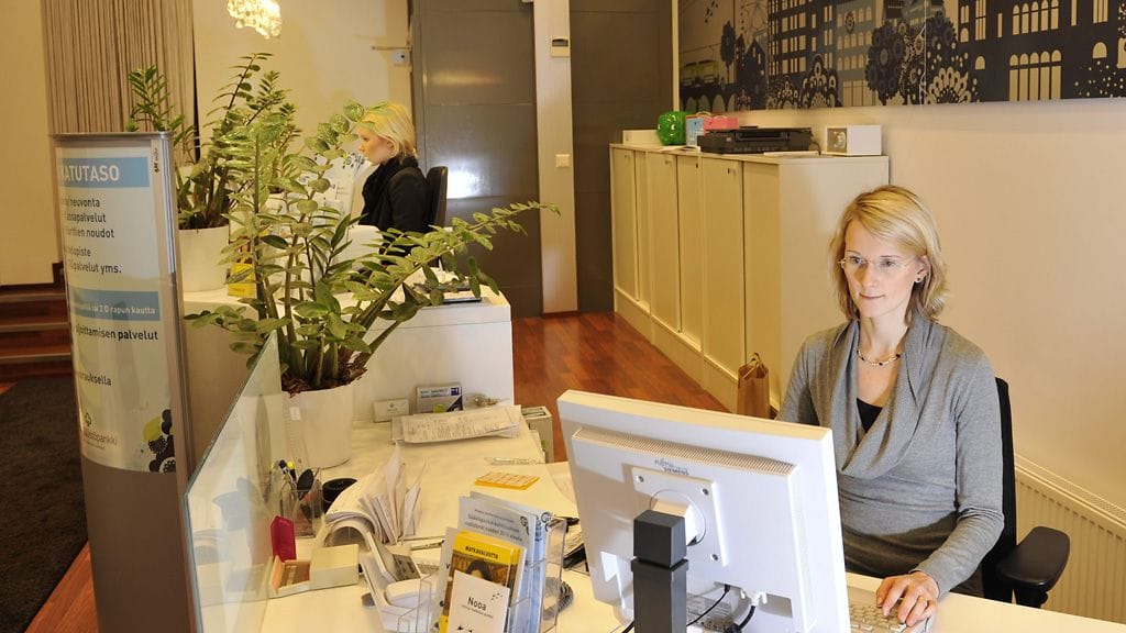 Tilastojen mukaan pankkialan palkoissa on erittäin suuria eroja miesten ja naisten kesken.