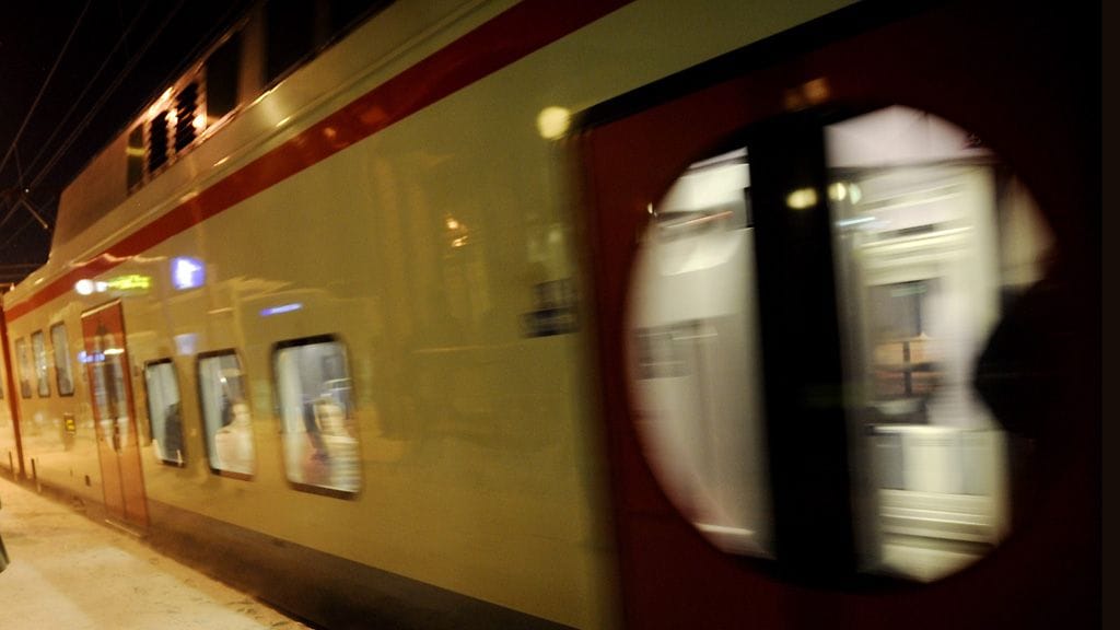 Lähijunaliikenne Siuntioon jatkunee.