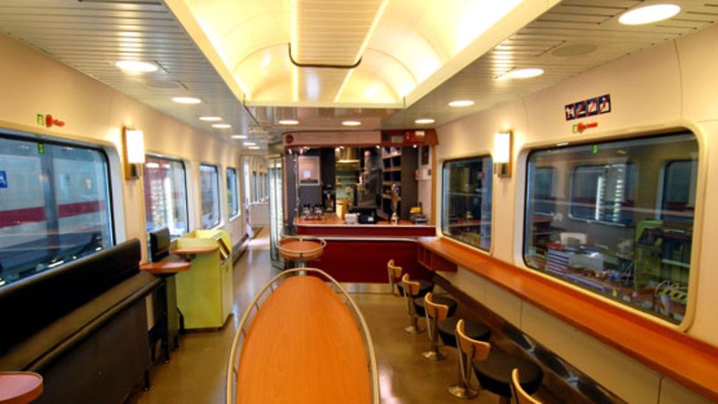 VR:n Uusittu-Rx-ravintolavaunu Kuva: Soile Laaksonen/VR