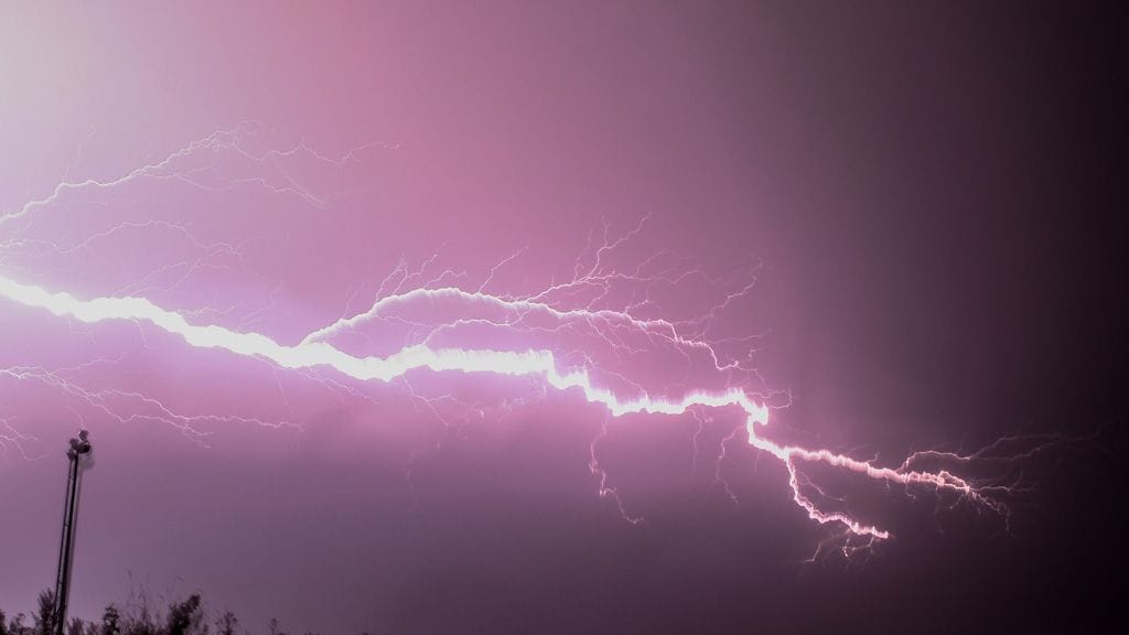 Ukkonen Turussa. Kuva: Henkka Sahlström