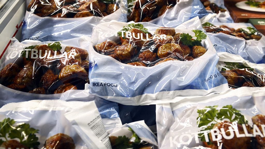 Ikean lihapullapusseja myynnissä Espoon Ikeassa 25. helmikuuta 2013.