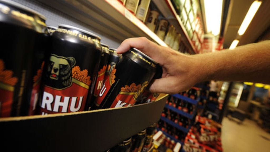 Olutta ei ole hamstrattu panimolakosta huolimatta. Kaupat korostavat, ettei siihen ole tarvetta.