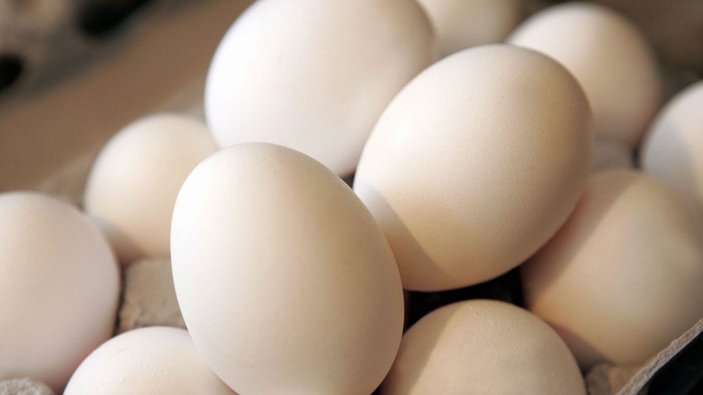 Kananmunien halkeileminen voi aiheuttaa keitettäessä päänvaivaa.