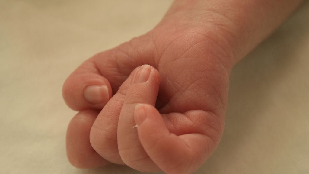 Uusi isyyslaki tulee voimaan ensi vuoden alussa. Avioliittoon syntyvän lapsen isäksi todetaan jatkossakin lapsen äidin aviopuoliso.