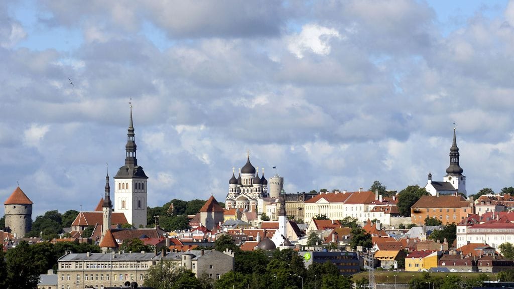 Juhla on näkynyt Tallinnan katukuvassa.
