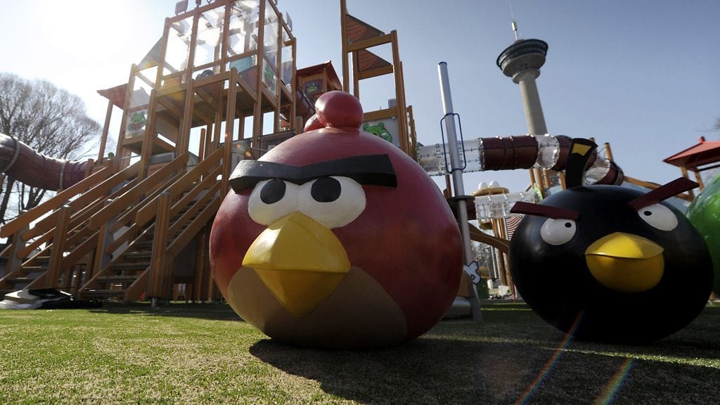 Kuvassa Tampereen Särkänniemen uusi Angry Birds Land -alue.