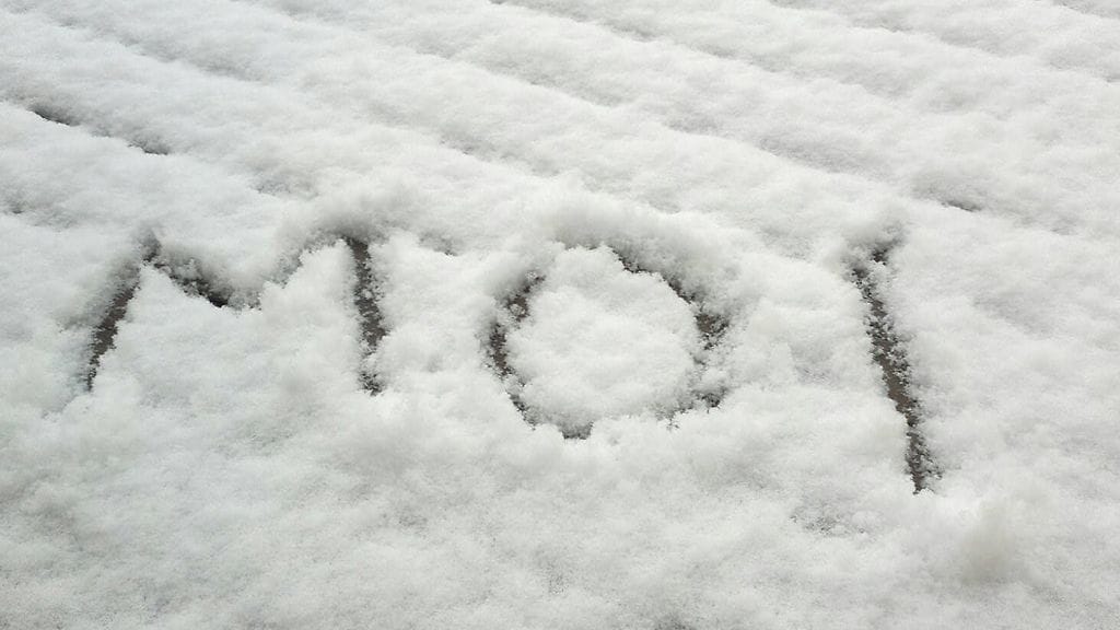 Mäntsälän aamu, lumitöihin vai hiihtämään?