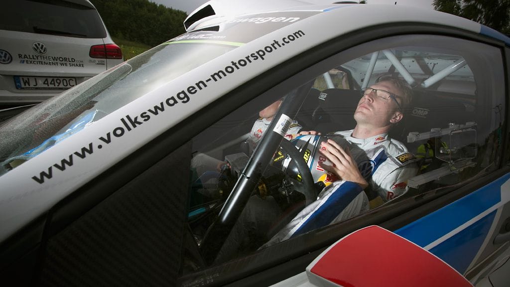 Jari-Matti Latvala hävisi 21,2 sekuntia kärjelle kahdella ensimmäisellä pätkällä.