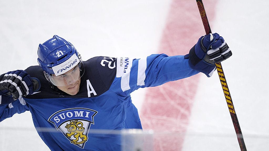 Jori Lehterä tuulettaa MM-kisoissa.