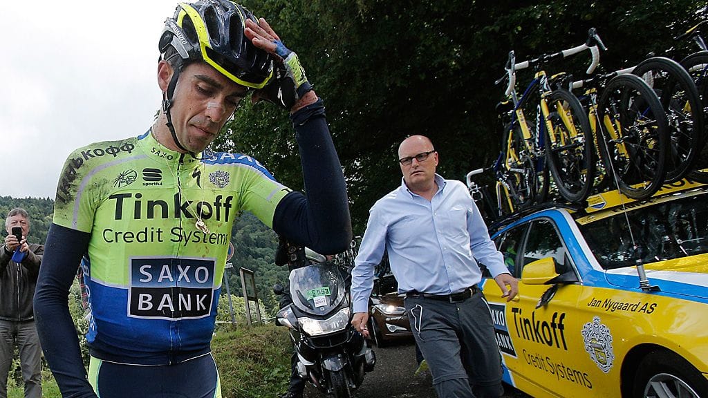 Pettynyt Alberto Contador joutui jättämään Tourin kesken.