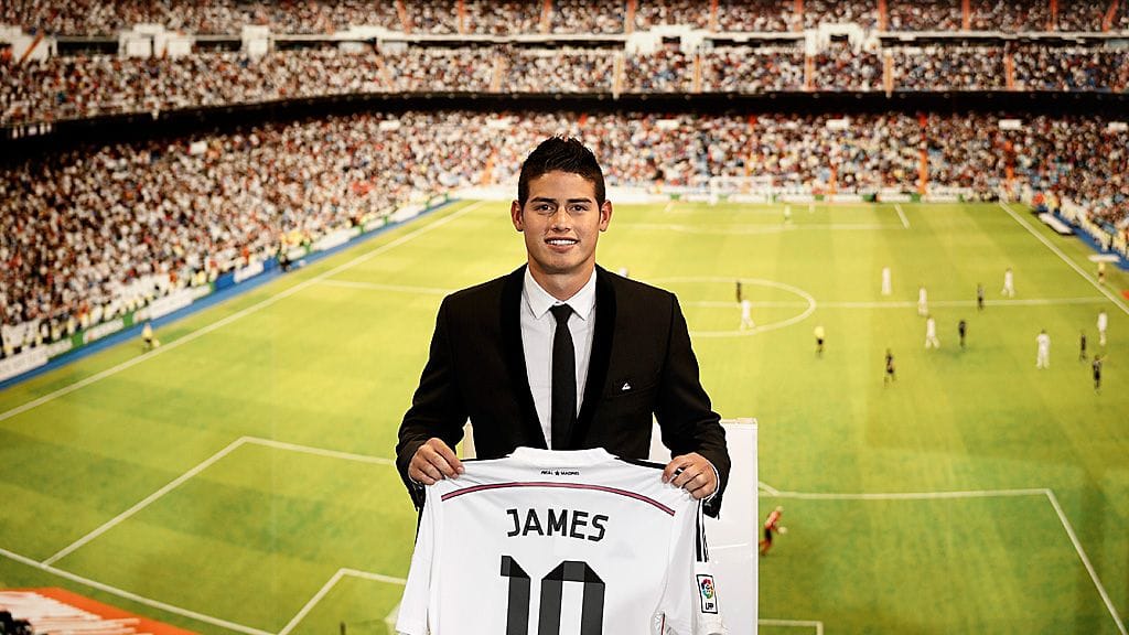 James Rodriguez Real Madridin esittelytilaisuudessa.