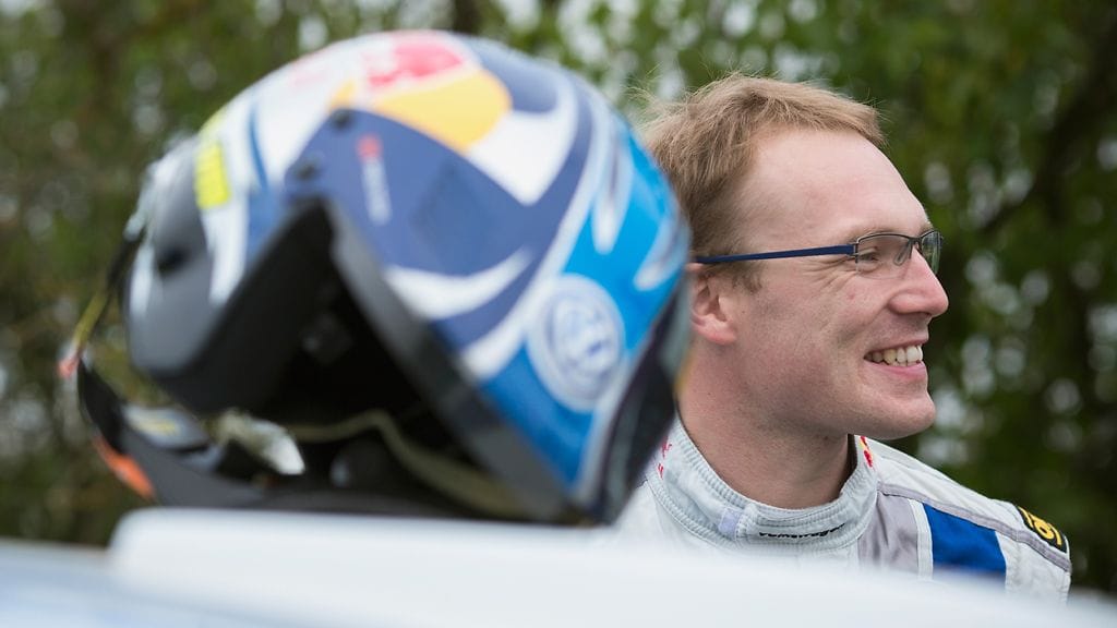 Jari-Matti Latvala on kilpailussa kahdeksantena 23,5 sekunnin päässä kärjestä.