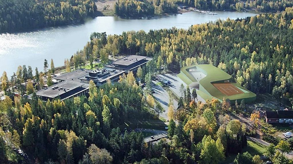 Havainnekuva: Ensimmäinen luonnos Långvikiin suunnitellusta monitoimihallista. Vasemmalla Långvikin hotelli.