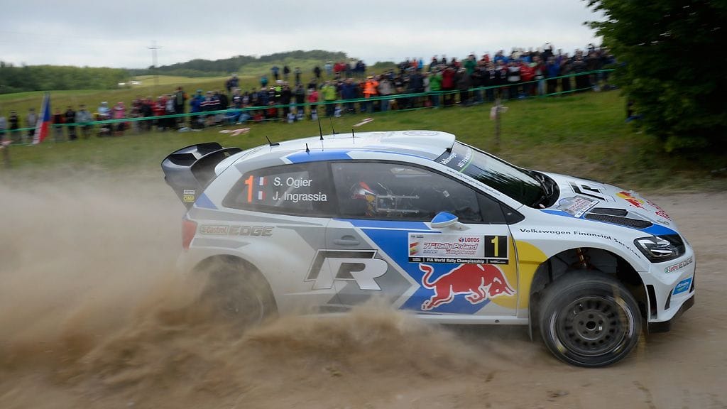 Sebastien Ogier ajoi pohja-ajan Puolan rallin ensimmäisellä erikoiskokeella.