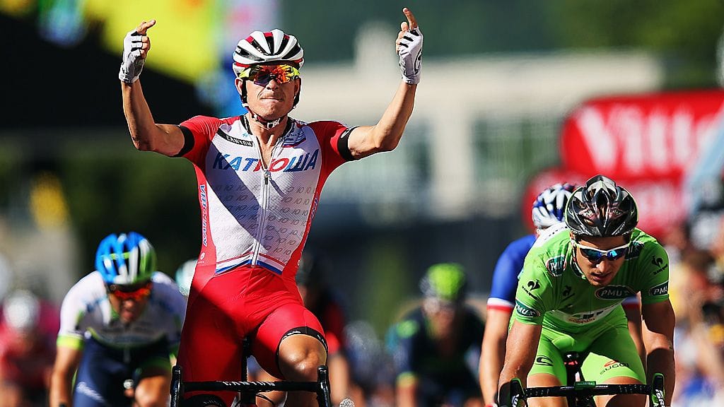 Alexander Kristoff tuulettaa Saint-Etiennessä.