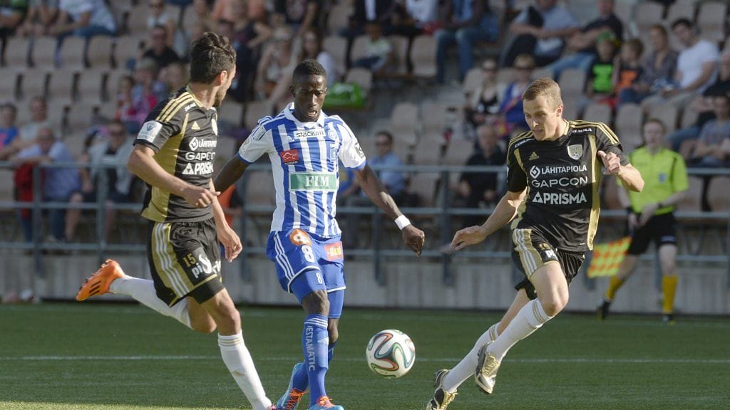 HJK ja SJK kohtasivat toukokuussa Helsingissä.