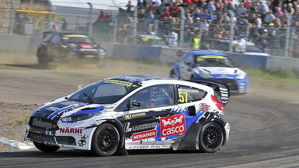 Suomen Toomas Heikkinen kaasuttelee Kouvolassa.