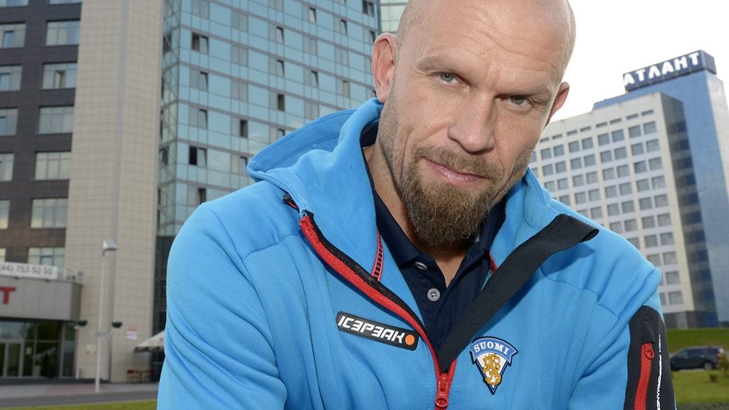 Jere Karalahti avauti harvinaisen avoimesti elämästään.