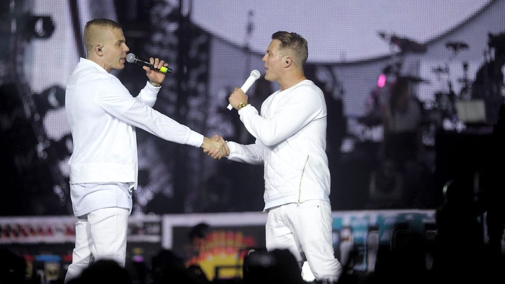 Elastinen ja Cheek Olympiastadionilla.