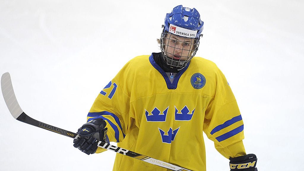 William Nylander alle 18-vuotiaiden MM-kisoissa Lappeenrannassa huhtikuussa.