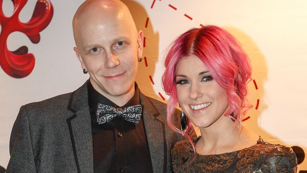 Toni Wirtanen ja Jannika B odottavat esikoistaan.