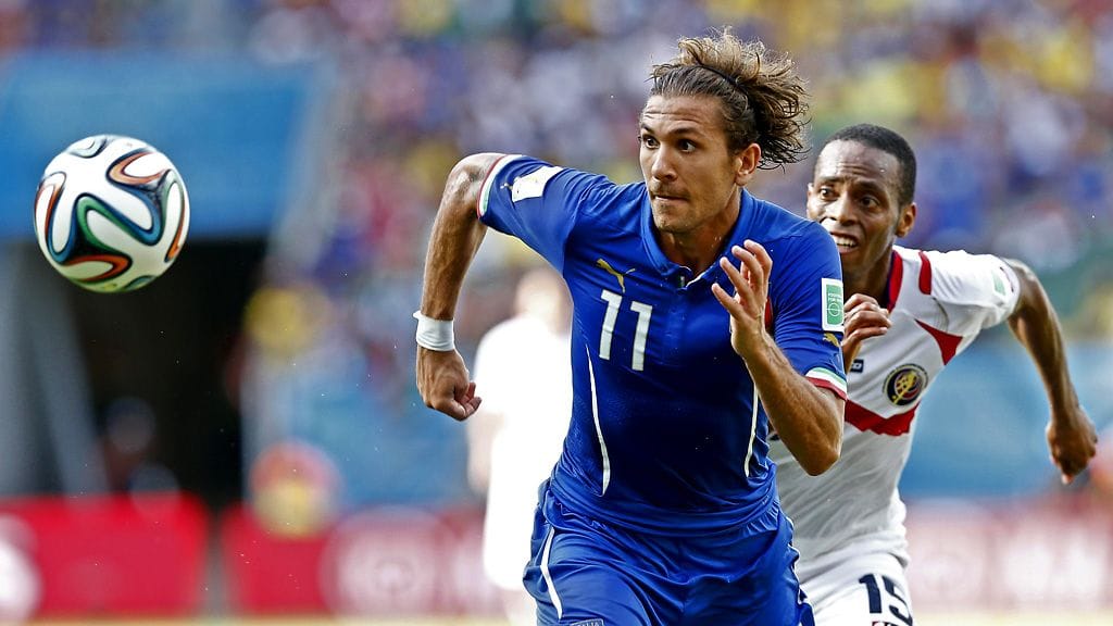 Cerci (vas.) MM-kisojen Costa Rica -ottelussa kesällä.