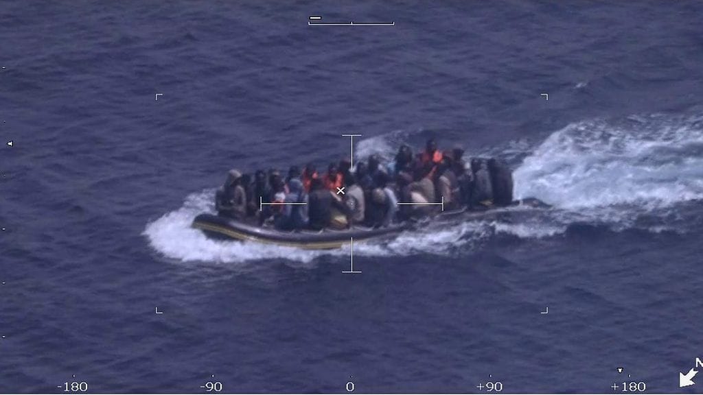 Jos uudet rajavalvontajoukot hyväksyttäisiin, ne korvaisivat nykyisen rajavalvontaviraston Frontexin.