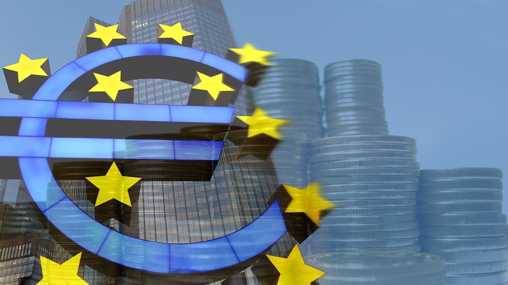 EKP:n neuvoston tämän päivän kokoukseen oli ladattu paljon odotuksia, koska keskuspankilta on odotettu jälleen uusia toimia euroalueen talouden ja matelevan inflaation vauhdittamiseksi.